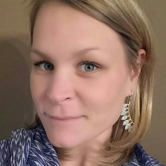 Profile Picture of Kelly Fouche (@kfouche2066) on Poshmark