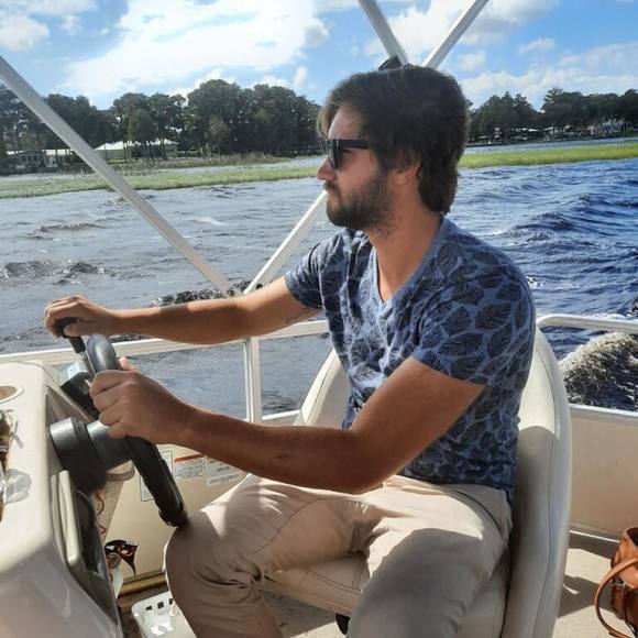 Profile Picture of Toby Turkeltaub (@tobyturkey) on Poshmark