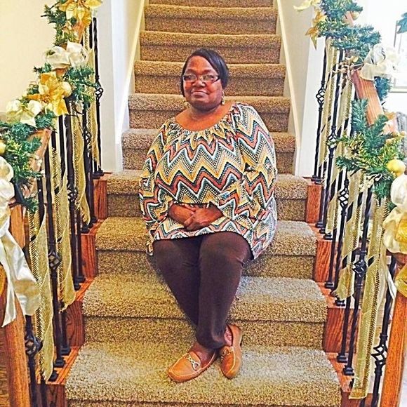 Profile Picture of Toniece Stripling (@tonieces) on Poshmark
