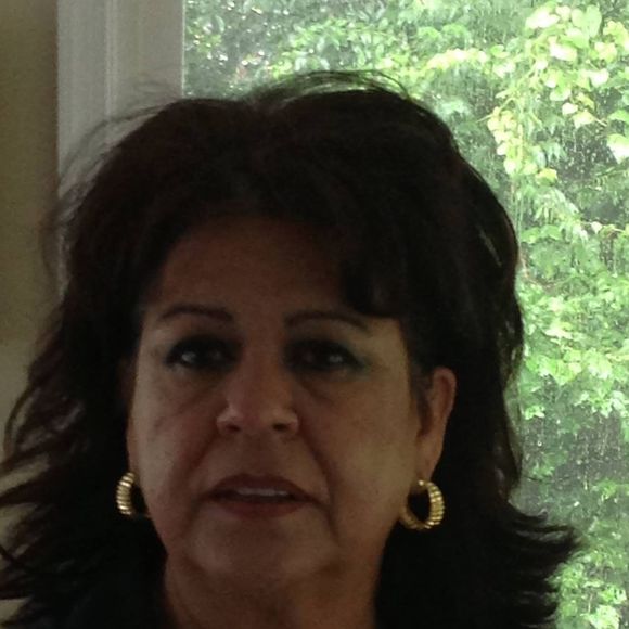 Profile Picture of Melissa Dempsey (@melissademps9) on Poshmark