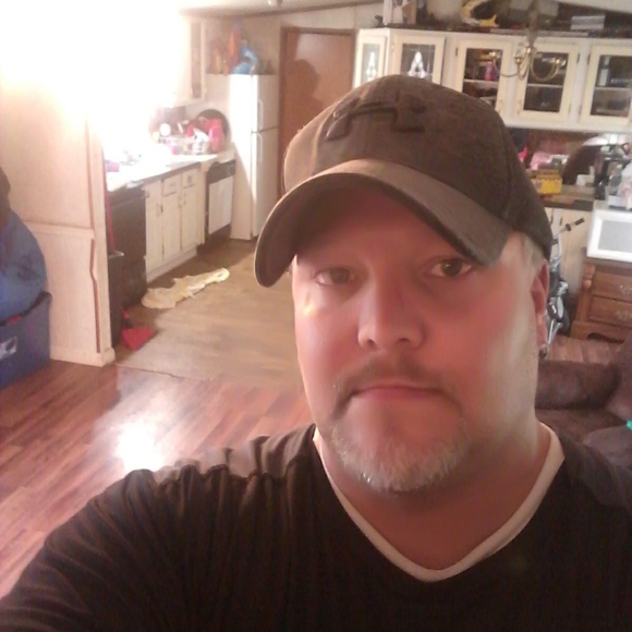 Profile Picture of Brad Hankins (@bhank40) on Poshmark
