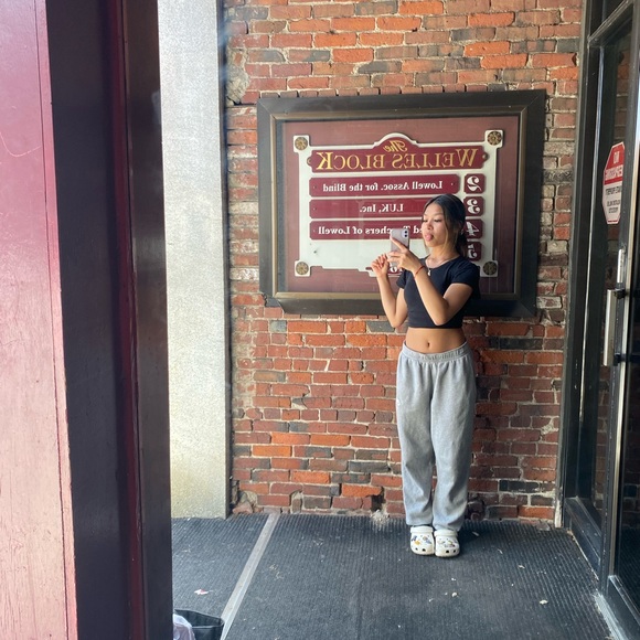 Profile Picture of Kaylianna Heap (@kkvh1) on Poshmark