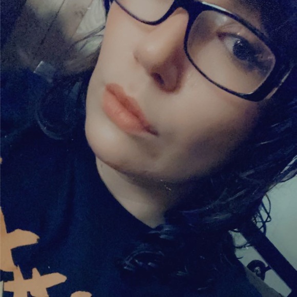 Profile Picture of Savannah Craig (@savannahcrai443) on Poshmark