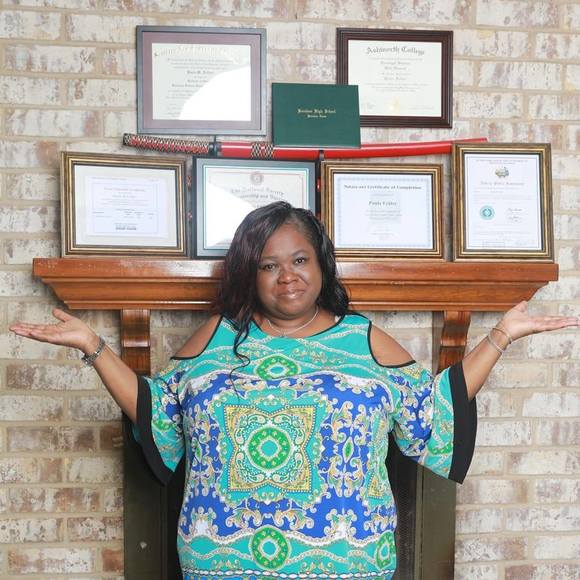 Profile Picture of Paula Felder (@mwaaskew) on Poshmark