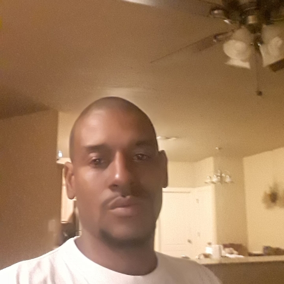 Profile Picture of Greg Miles (@misstayy) on Poshmark