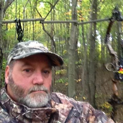 Profile Picture of DeerHntz (@DougHunsucker) on Twitter