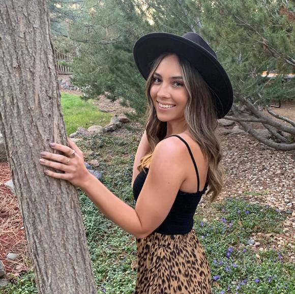 Profile Picture of Chandler Moberly (@mobechan) on Poshmark