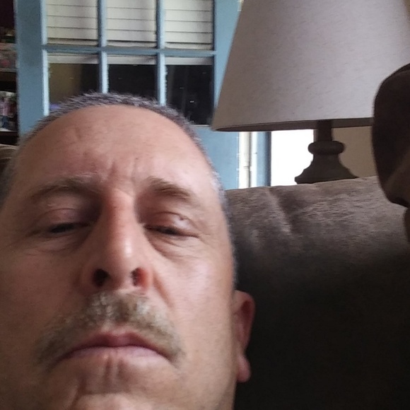 Profile Picture of Steve Ormonde (@sormonde) on Poshmark