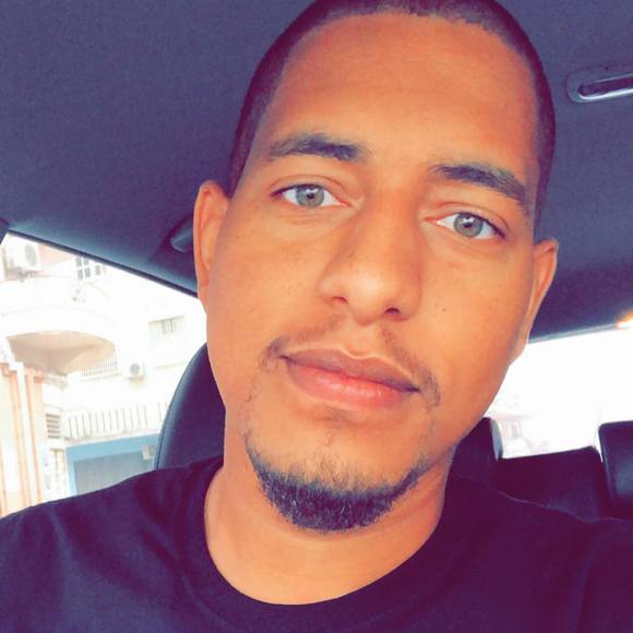 Profile Picture of Paulo jorge Pompilio (@ppompilio) on Poshmark