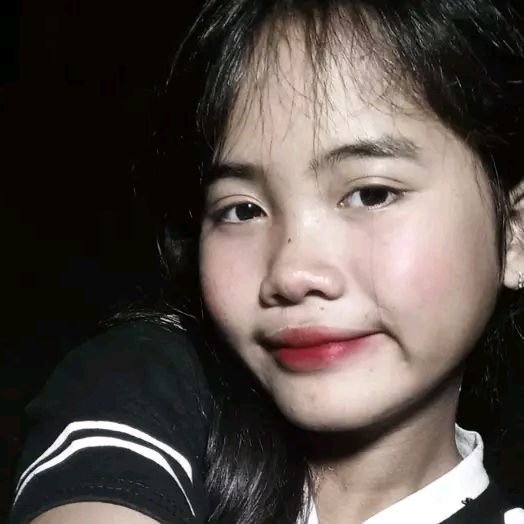 Profile Picture of Thy Dinh (@thuyitnoi4) on Tiktok