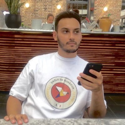 Profile Picture of Carlos (@CarlosCurtLopez) on Twitter