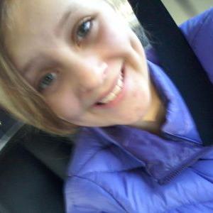 Profile Picture of Becky Schilling (@SchillingBecky) on Twitter