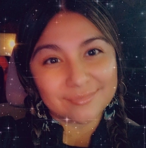 Profile Picture of Ginger Rodriguez (@ginger32) on Poshmark