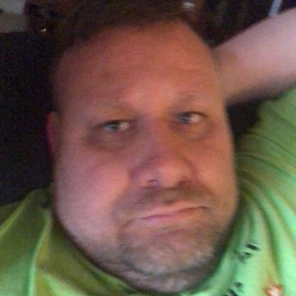 Profile Picture of Michael Early (@howie81) on Poshmark