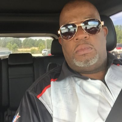 Profile Picture of Mike Crafton (@MikeMdc716) on Twitter