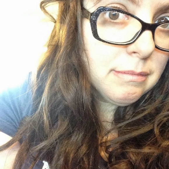 Profile Picture of Mindy Reznik. (@dupreesblues) on Poshmark