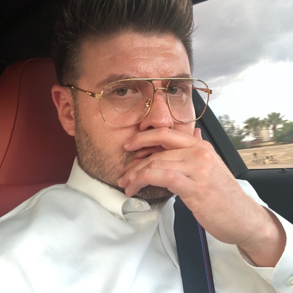 Profile Picture of Alejandro Navarro (@anavarro0411) on Poshmark