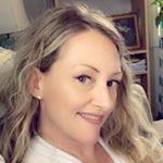 Profile Picture of Rebecca (@lemon_sky75) on Instagram