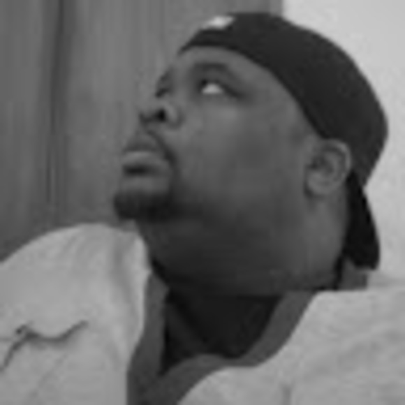 Profile Picture of Lawrence Martin (@dmrtn13) on Poshmark