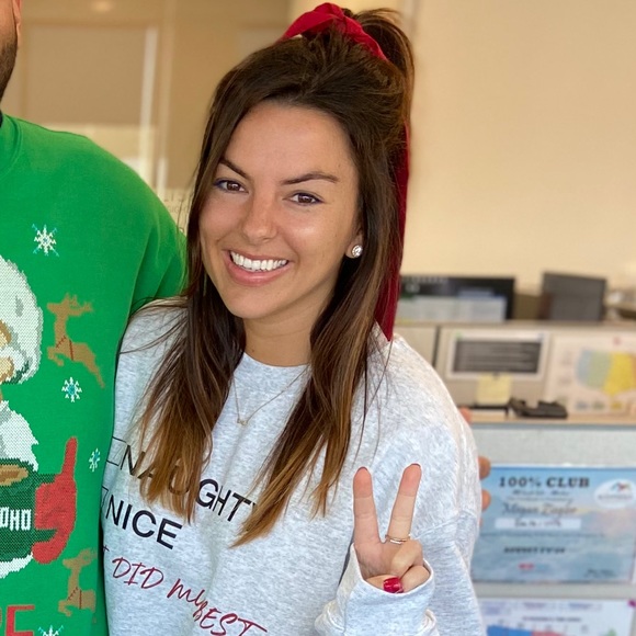 Profile Picture of Danielle Neupauer (@dnn93) on Poshmark