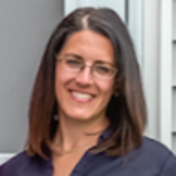 Profile Picture of Evelyn Cohen (@evelyn_kay) on Poshmark