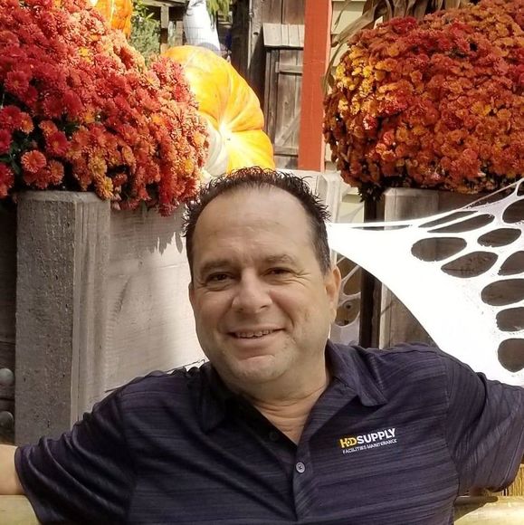 Profile Picture of Kevin Cullen (@kev5251994) on Poshmark
