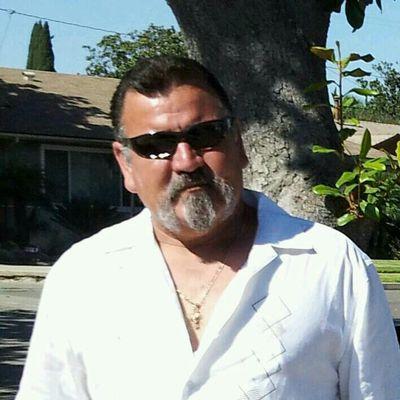 Profile Picture of James Conder (@332380eebca546f) on Twitter