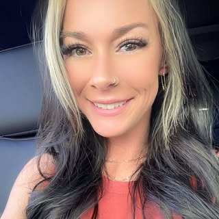 Profile Picture of Kit Davis (@_kitdavis) on Instagram