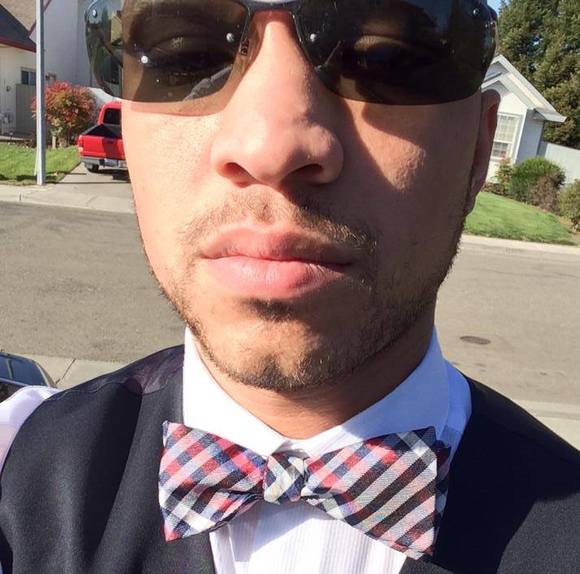 Profile Picture of Isaiah Lowder (@ziggity89) on Poshmark