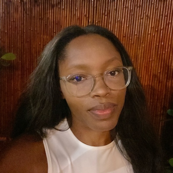 Profile Picture of Chablise Davis (@chablisesarah) on Poshmark