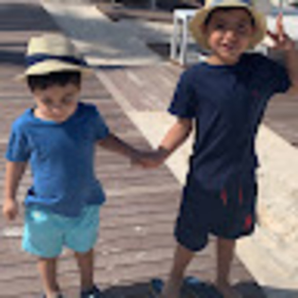 Profile Picture of Nora Nasibyan (@hamletnora) on Poshmark