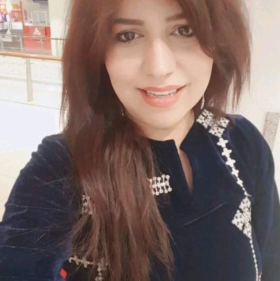 Profile Picture of Sarosh Imran (@sraosh123) on Poshmark