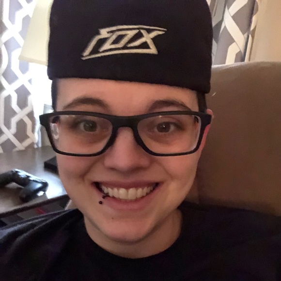 Profile Picture of Heather Conroy (@hconroy92) on Poshmark