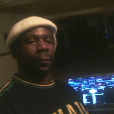 Profile Picture of Daniel Hinds (@danielhinds12) on Twitter