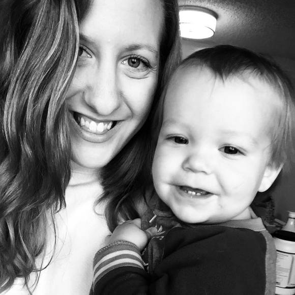 Profile Picture of Joy Cuttill (@joycuttill) on Poshmark