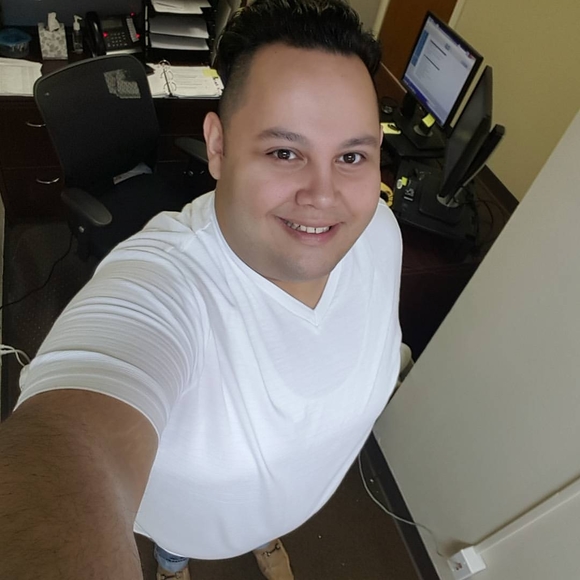 Profile Picture of Mark Lara (@ml9155) on Poshmark