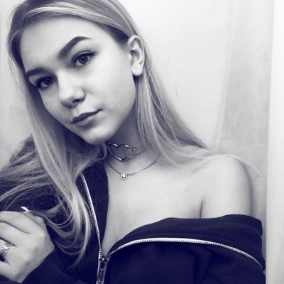 Profile Picture of SLAD-b (@alice_wann) on Twitter