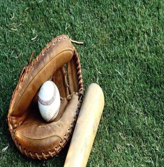 Profile Picture of Rick Valstad (@valstad3) on Poshmark