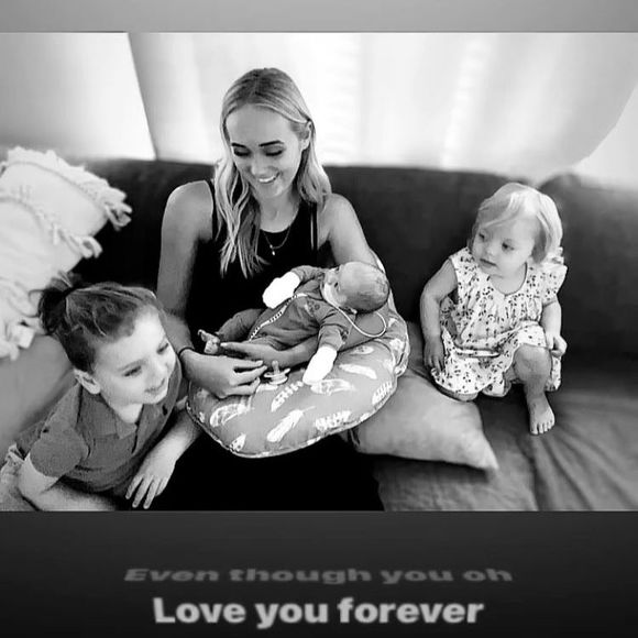 Profile Picture of Lisa Markovski (@lisa_dimmock) on Poshmark