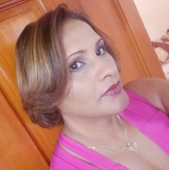 Profile Picture of Rajkumarie Arjoon (@rajkumariea) on Poshmark