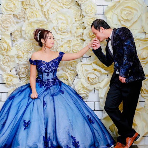 Profile Picture of Poe Poe (@poepoe771994) on Poshmark