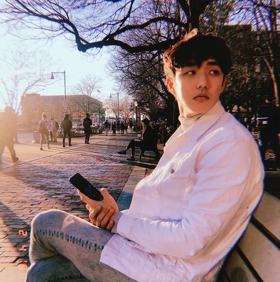 Profile Picture of Nathan Yang (@ny8271) on Poshmark