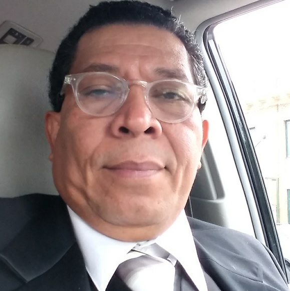 Profile Picture of Wilfredo padilla Reniego (@wreniego) on Poshmark