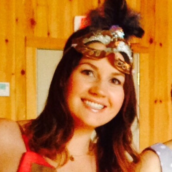 Profile Picture of Kelly Clausen (@kclausen4) on Poshmark