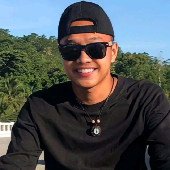 Profile Picture of josephbensig (@josephbensig27) on Tiktok