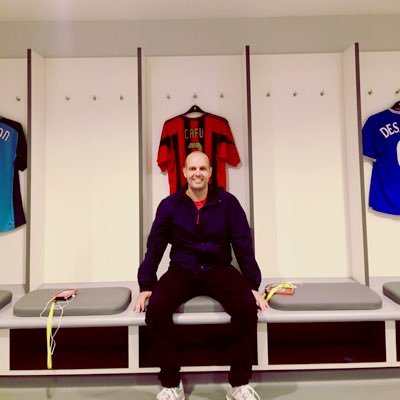 Profile Picture of Alan Graham (@lochs2008) on Twitter