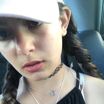 Profile Picture of Celine Navasartian (@CNavasartian) on Twitter