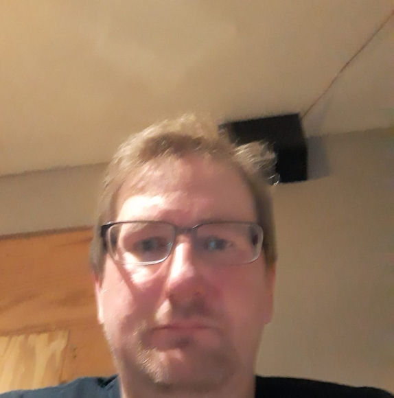 Profile Picture of Dan Bradow (@wildcard2010ad) on Poshmark