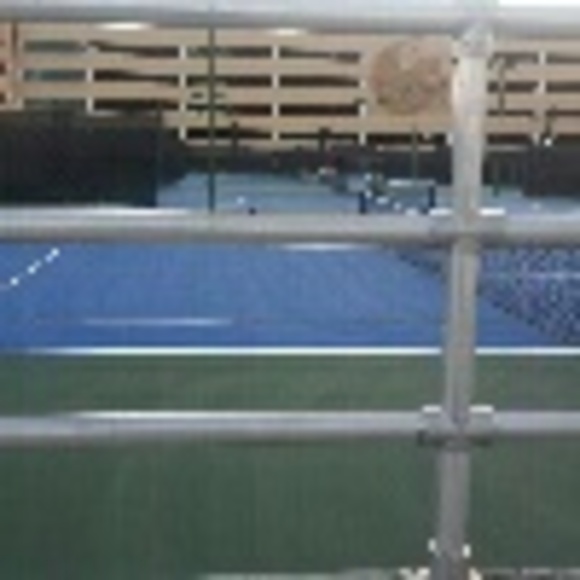 Profile Picture of Daniela Farinas (@danielafarinas) on Poshmark