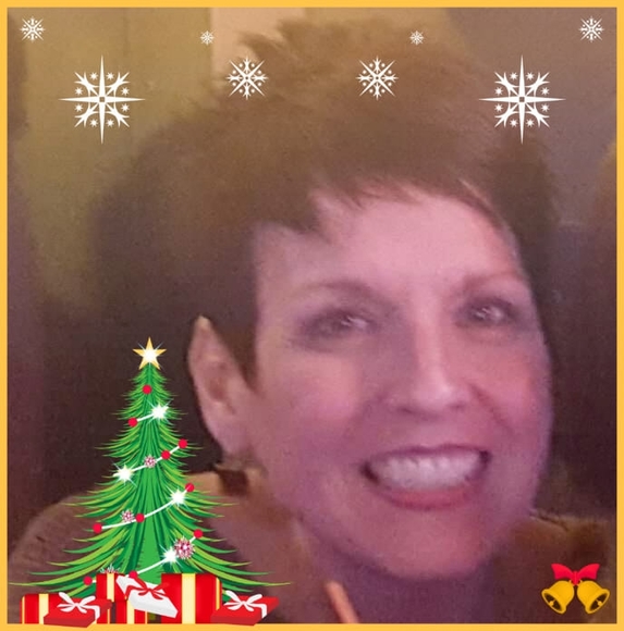 Profile Picture of Karen Caputa (@karencaputa) on Poshmark